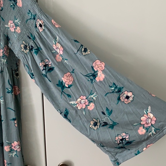 Xhilaration off the should sun dress - Picture 3 of 4